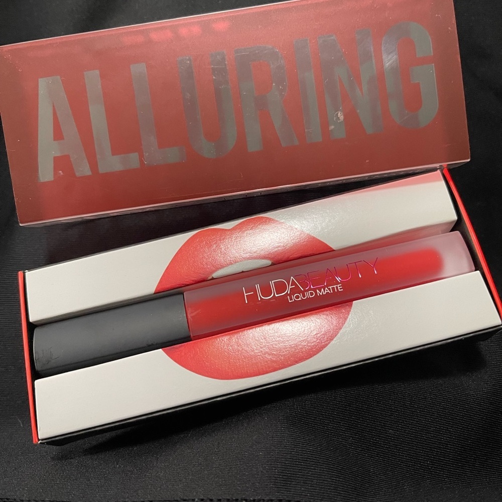 Brand new Huda liquid matte lipstick in Alluring